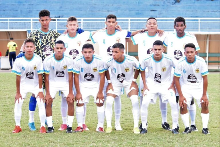 Sena joga bem e supera os atuais campeões pelo sub-20