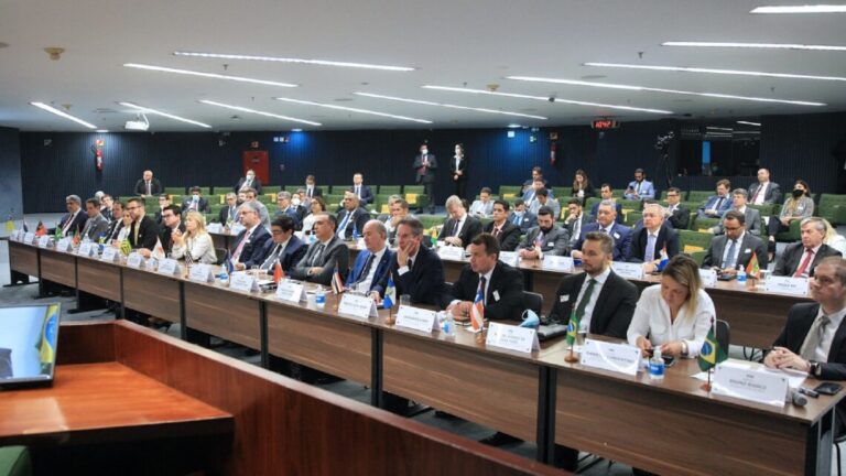 STF cria comissão para definir cobranças de ICMS em reunião com secretários da Fazenda