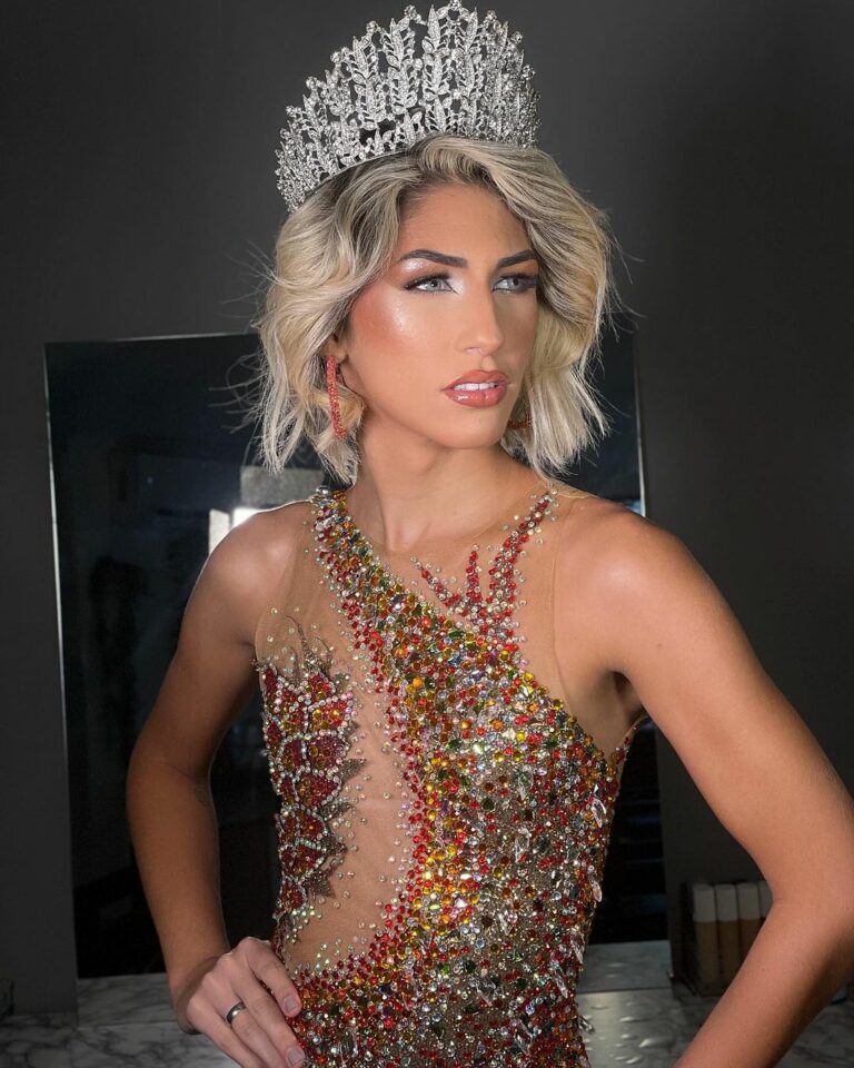 Miss Trans Acre entra com ação judicial contra cliente por transfobia: “Cansei disso”