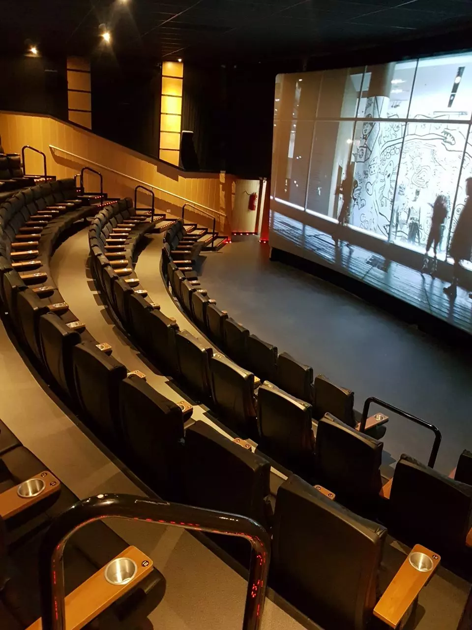 Cinemas no AC serão obrigados a ofertar sessão para pessoas com autismo uma vez por mês