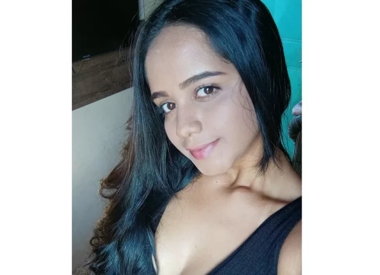 Jovem de 22 anos é morta a facadas pelo namorado na comemoração do aniversário