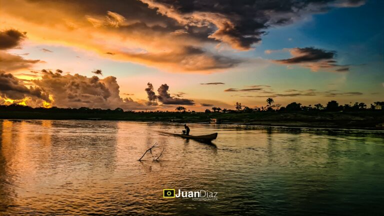 Pôr do sol no Rio Purus