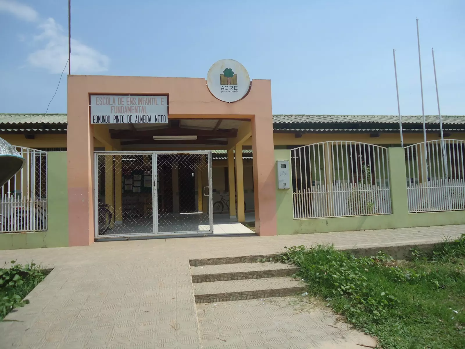 Após plano de massacre vir à tona, gestora de escola no AC relata medidas adotadas