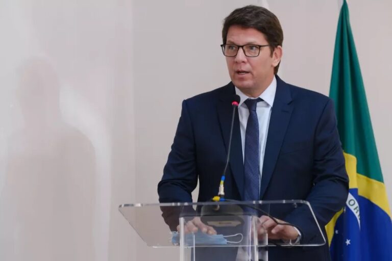 Mario Frias é internado em Brasília e passa por novo cateterismo, após ‘infarto agudo do miocárdio’