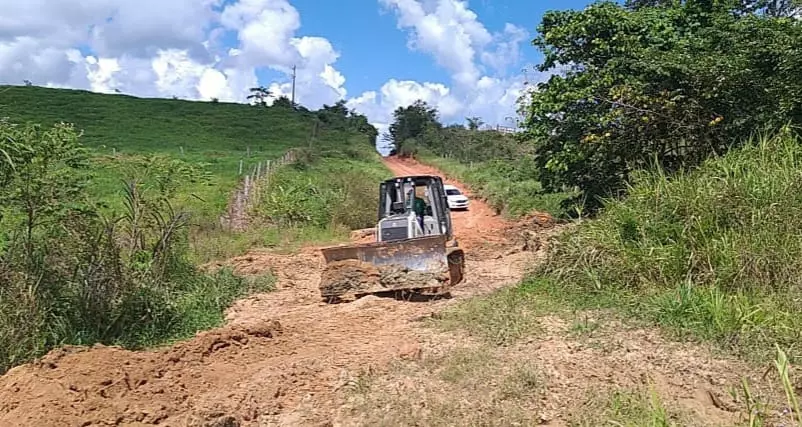 Deracre inicia reabertura no Ramal do Narcélio, um dos mais extensos de Sena Madureira