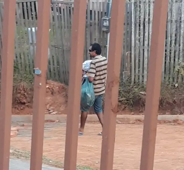 Após homem armado invadir escola no AC, pais pedem providências: “Crianças estão com medo”