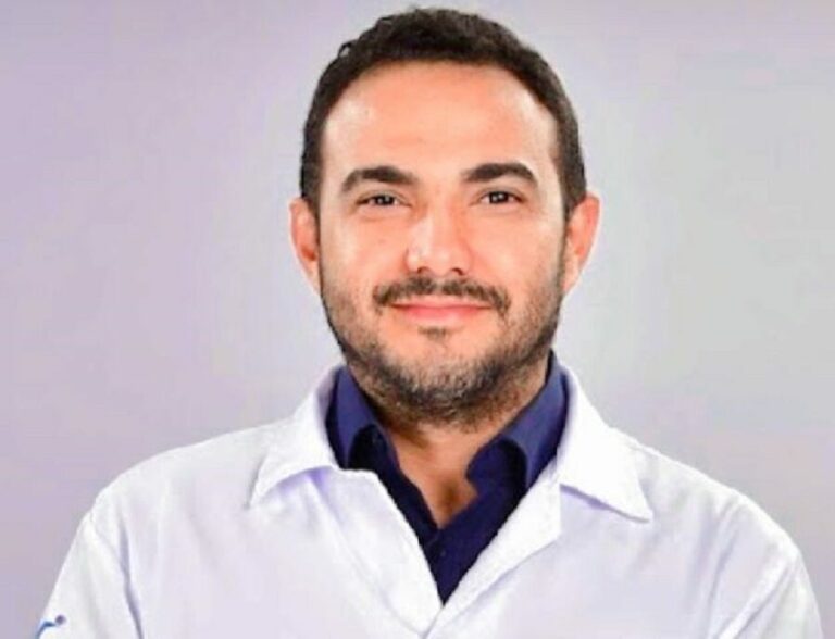 Senamadureirense trabalhou como camelô e recepcionista antes de realizar sonho de ser médico