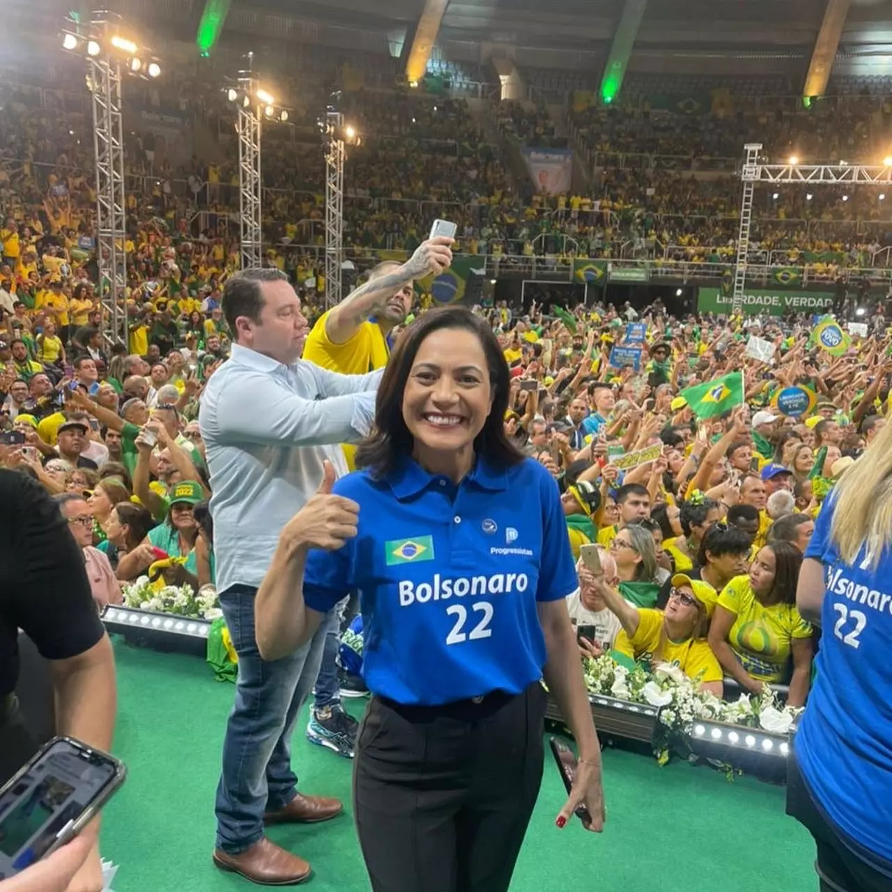 Mailza participa de convenção de lançamento da candidatura de Bolsonaro