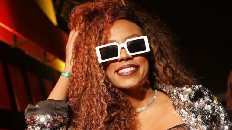 Lumena nega decadência após conteúdo adulto: “dinheiro é bom”