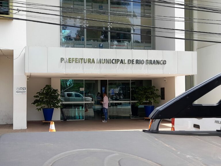 Prefeitura de Rio Branco abre licitação de pregão eletrônico para aquisição de veículo