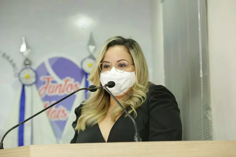 PL de Michelle quer priorizar mulheres vítimas de violência em projetos habitacionais