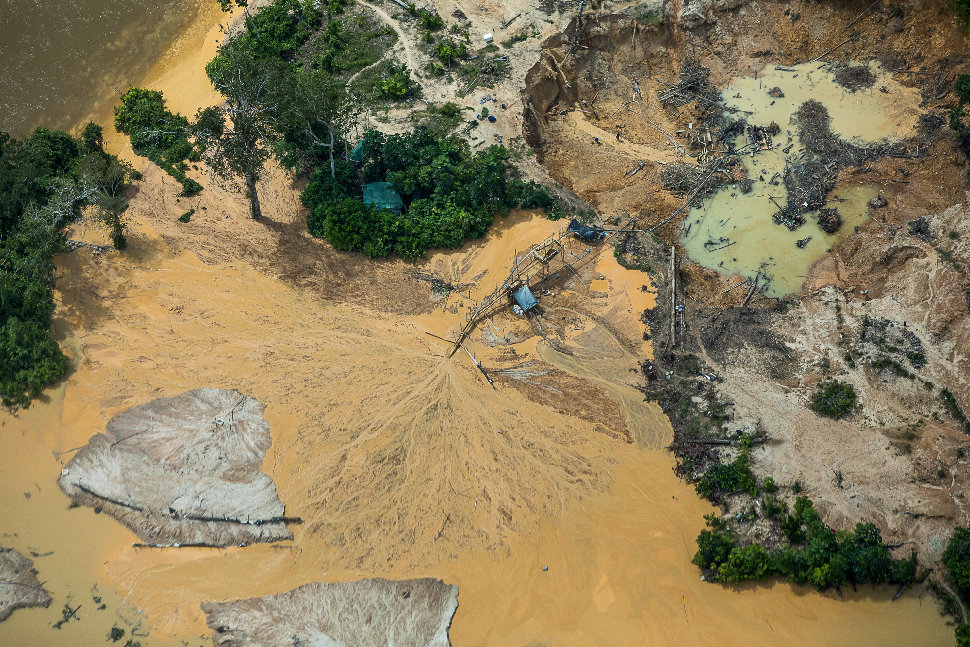 Mineração no Acre: projeto é enviado ao Senado e revolta ambientalistas