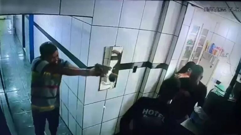Jovem é morto por engano em hotel no e suspeitos são presos