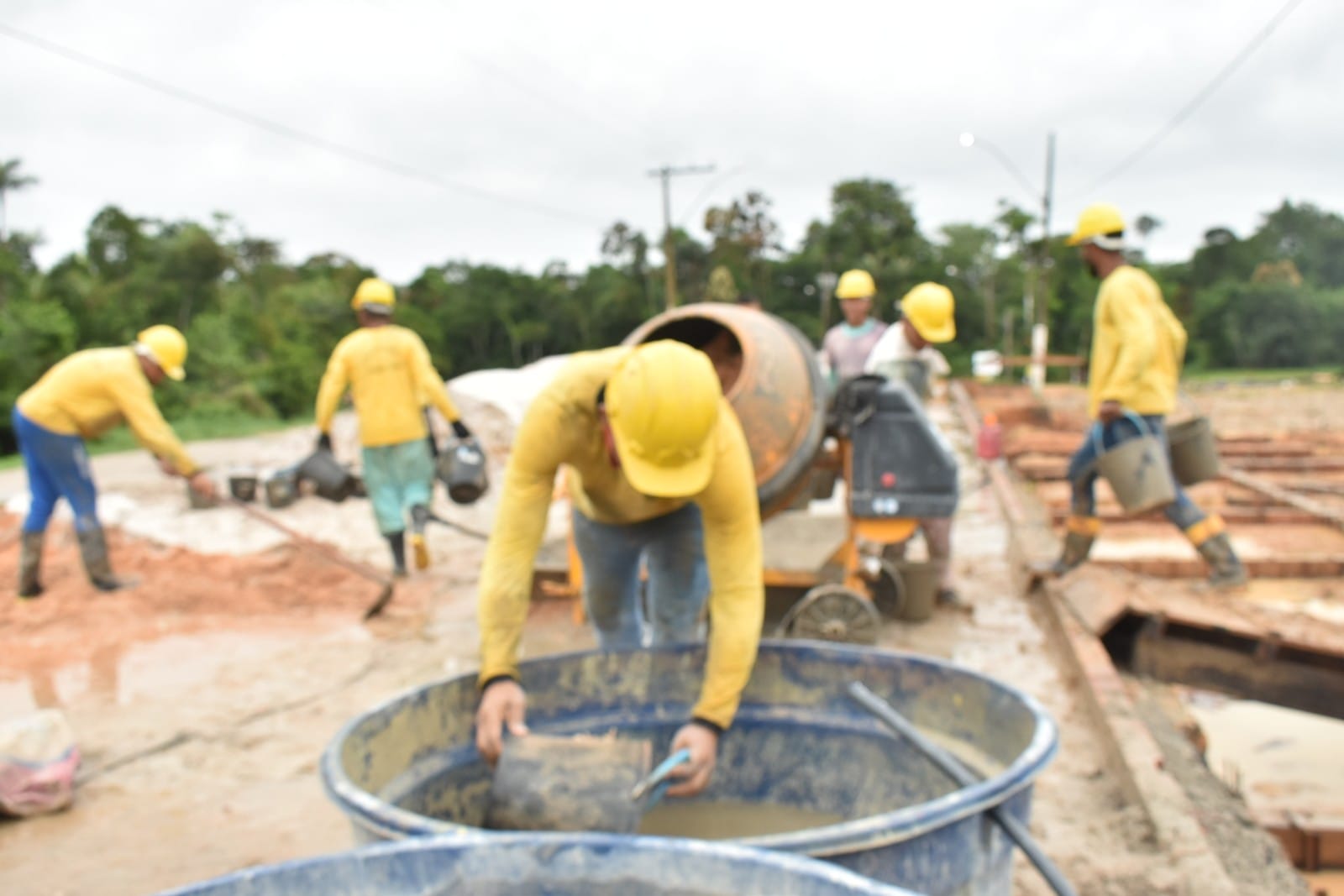 Estado avança com obras de infraestrutura em todos os municípios e gera trabalho e renda