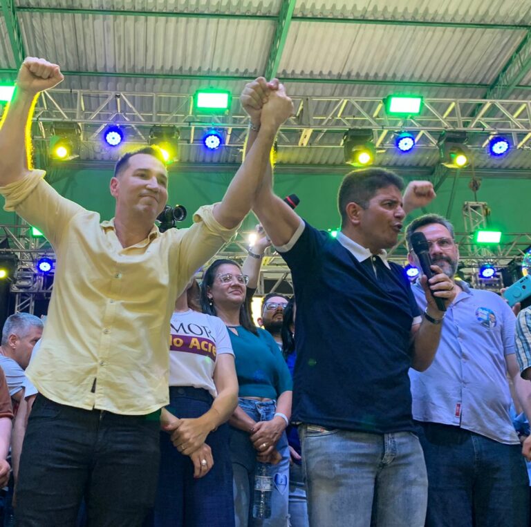 Alan Rick sai da convenção do União Brasil e segue direto para acompanhar Gladson