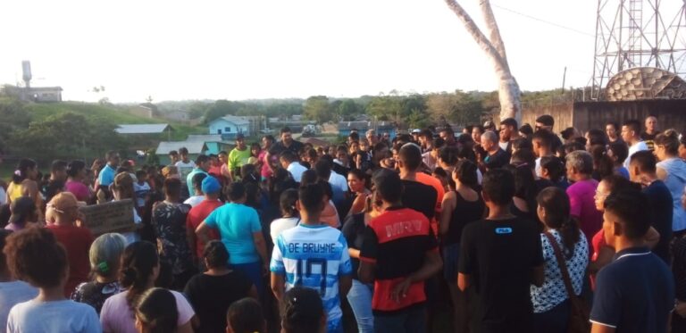 Multidão se despede do empresário Valdemar Moura, um dos fundadores de Santa Rosa do Purus