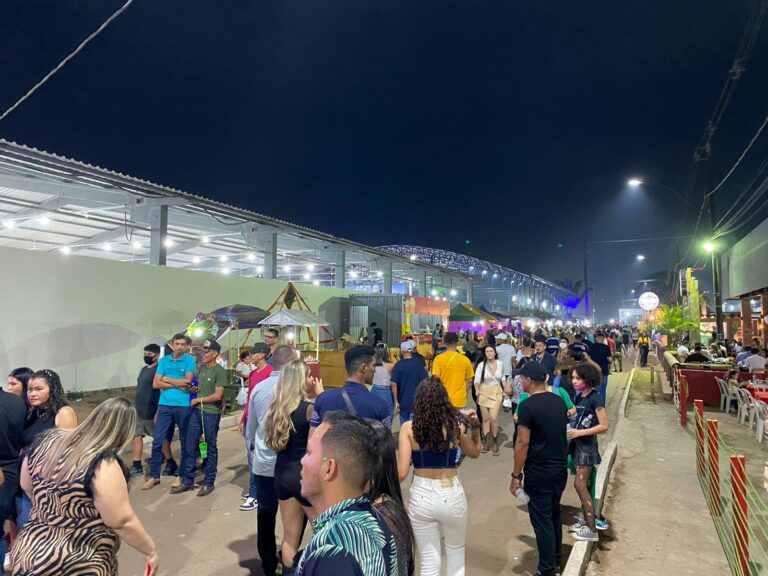 Acreanos aproveitam última noite da Expoacre 2022; VEJA FOTOS