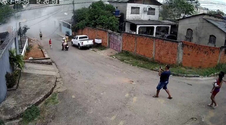 Sorte ou livramento? Casa desaba na Estação experimental, mas ninguém sai ferido