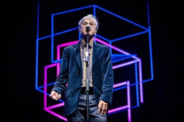 Caetano Veloso relembra romances e bissexualidade em show: “Fugazes”