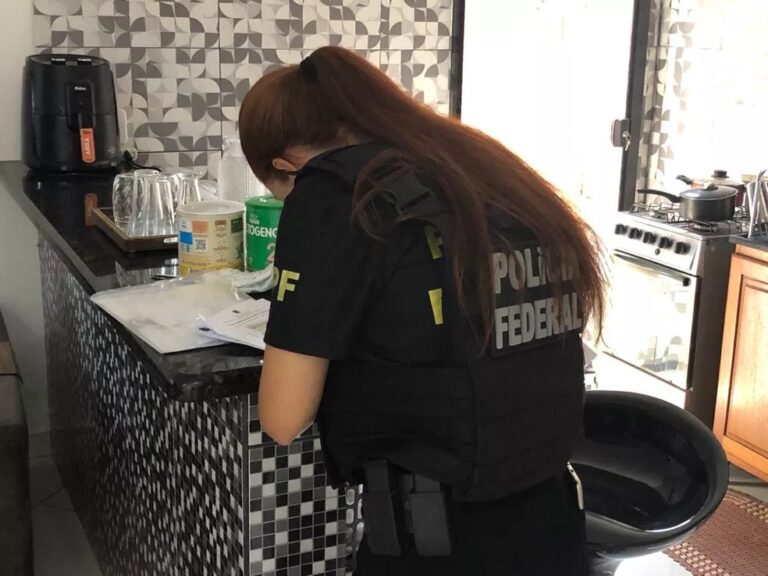 Empresário dono de pet shop é preso com grande quantidade de pornografia infantil