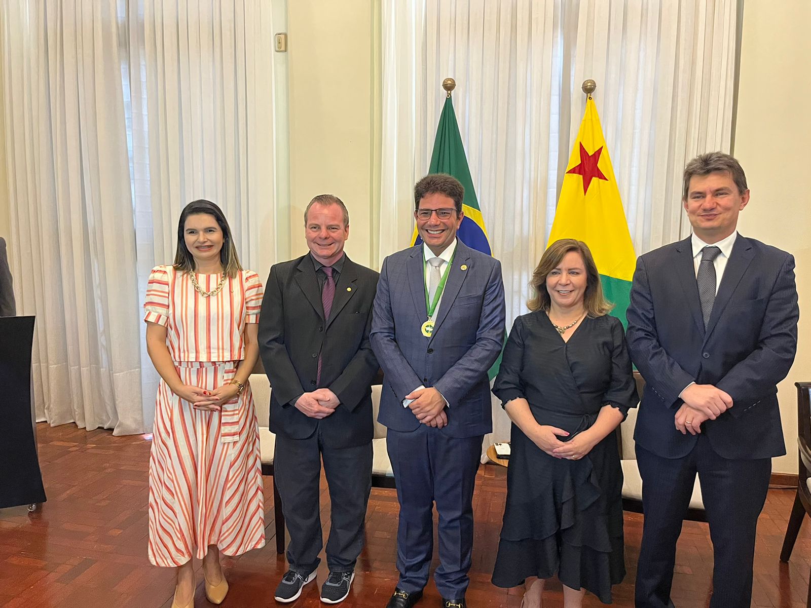 Longo participa de encontro com defensores-gerais de todo o Brasil e recebe elogio de Gladson