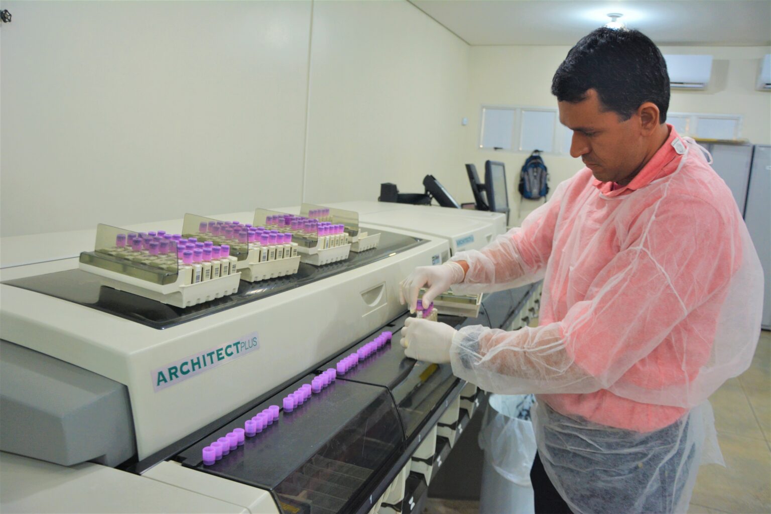 Centro da Prefeitura de Rio Branco é referência em qualidade e agilidade em exames laboratoriais