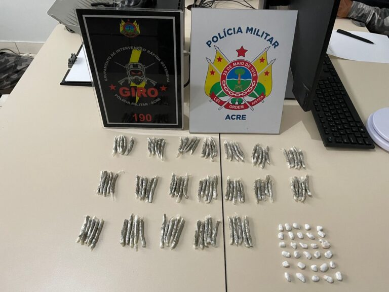 Homem foge e deixa para trás 120 trouxinhas de maconha e cocaína no bairro Nova Esperança Homem foge e deixa para trás 120 trouxinhas de maconha e cocaína no bairro Nova Esperança
