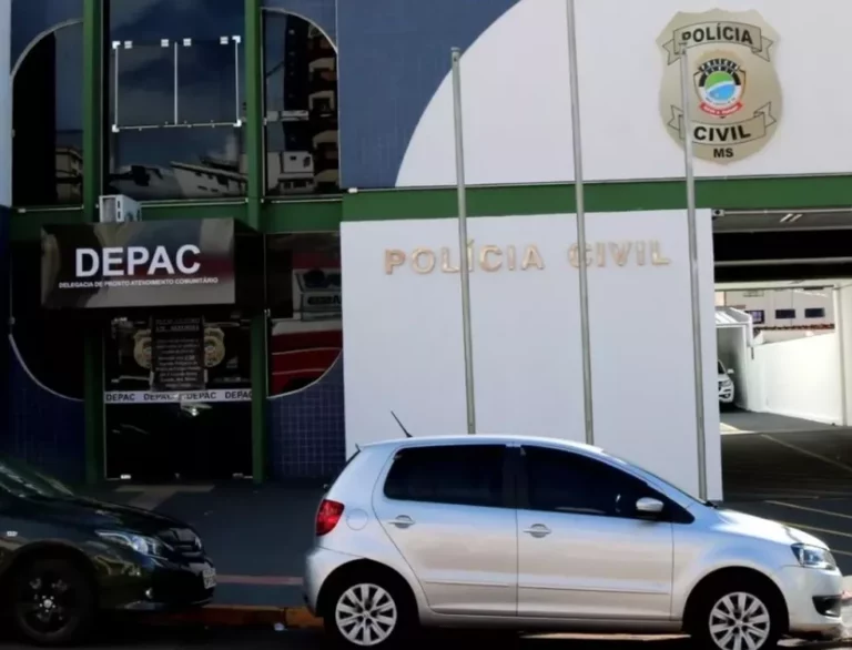 Patrão desconfia de atestado de 11 dias e descobre que funcionária falsificou assinatura de médica