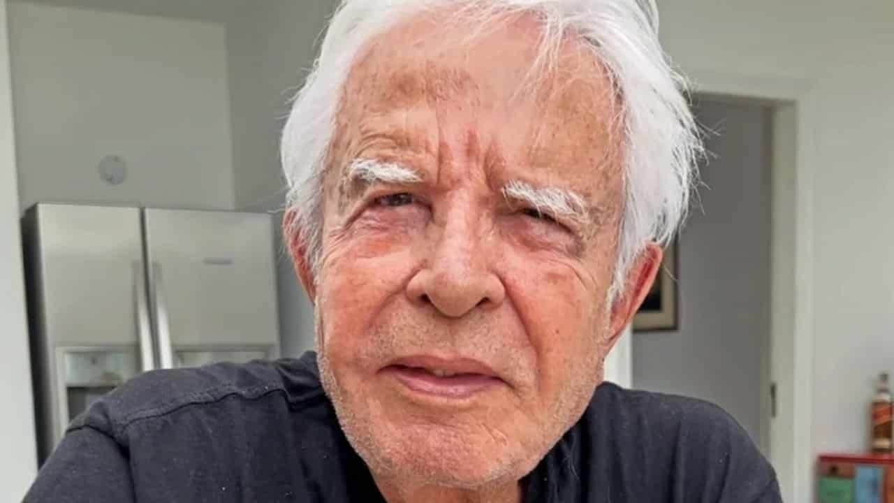 Cid Moreira faz aniversário e comemora no Instagram: ‘9.5 rumo aos cem’
