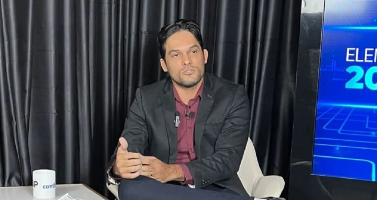 Agir recebe R$ 100 mil do fundo partidário e David Hall concorda dividir em partes iguais