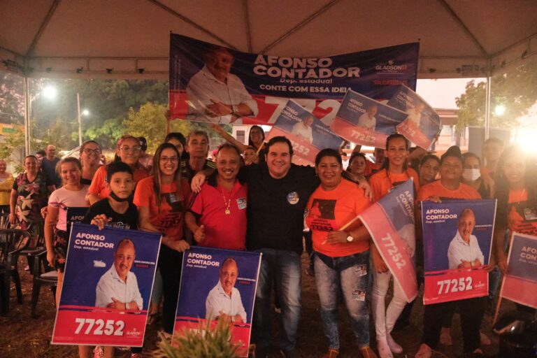 Fábio Rueda recebe apoio dos moradores do bairro Floresta em Rio Branco