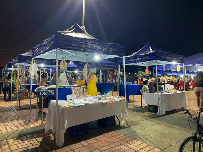 Feira de Lazer e Gastronomia é realizada no Conjunto Manoel Julião em Rio Branco