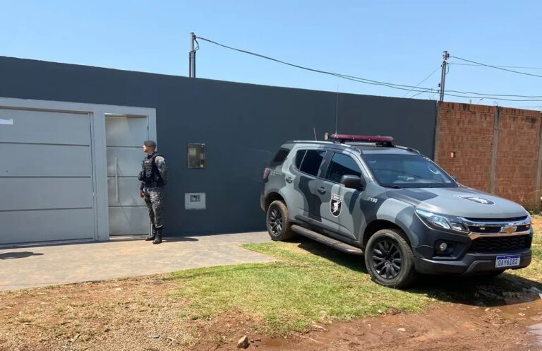 Homem é morto com mais de 15 tiros durante festa de aniversário do filho