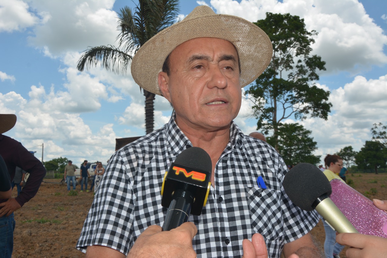 Bocalom inicia programa de distribuição de calcário para áreas rurais no entorno de Rio Branco