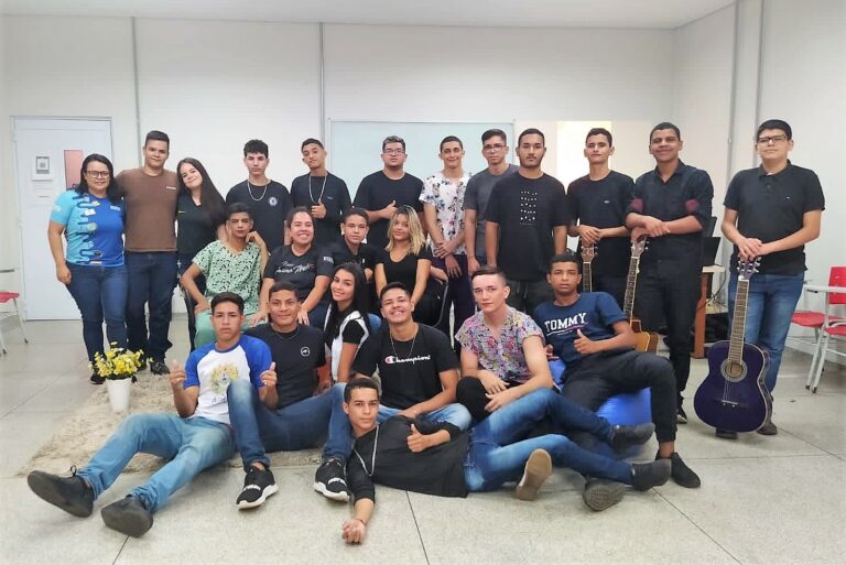 Escola Senai realiza ação de conscientização e combate à violência contra a mulher