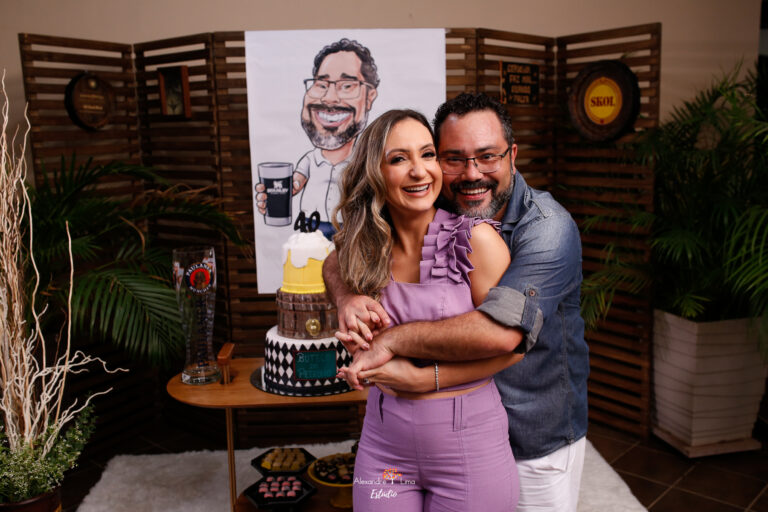 Boteco do Petronio: com churrasco e amigos íntimos, presidente do Deracre comemora 40 anos