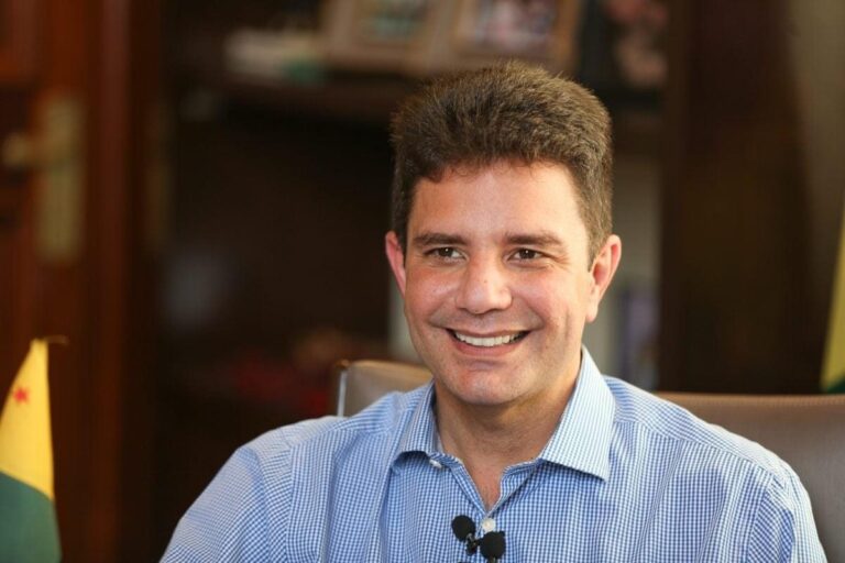 Guru prevê os próximos anos de Gladson no Governo: “Calúnias e inveja”