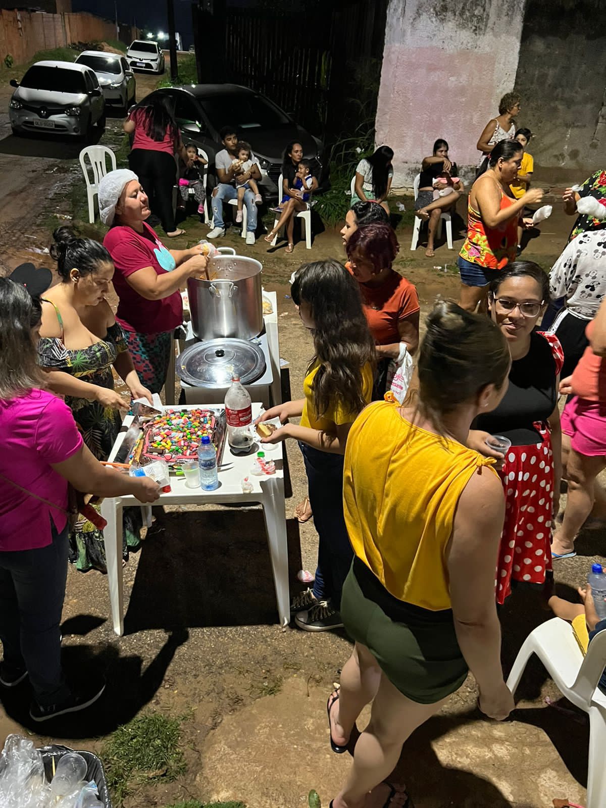 Com apoio do ContilNet, crianças recebem dia especial do Projeto Ruas de Ouro