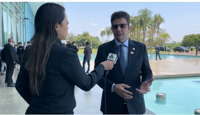 Gladson reforça empenho na geração de emprego e transparência na aplicação dos recursos