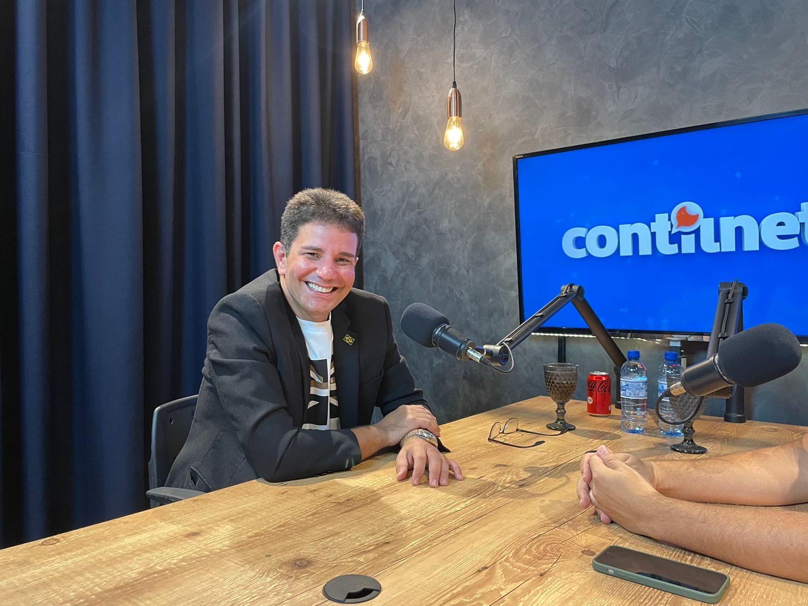 “Tivemos aquele probleminha, mas de minha parte está superado”, diz Gladson sobre Marcio Bittar