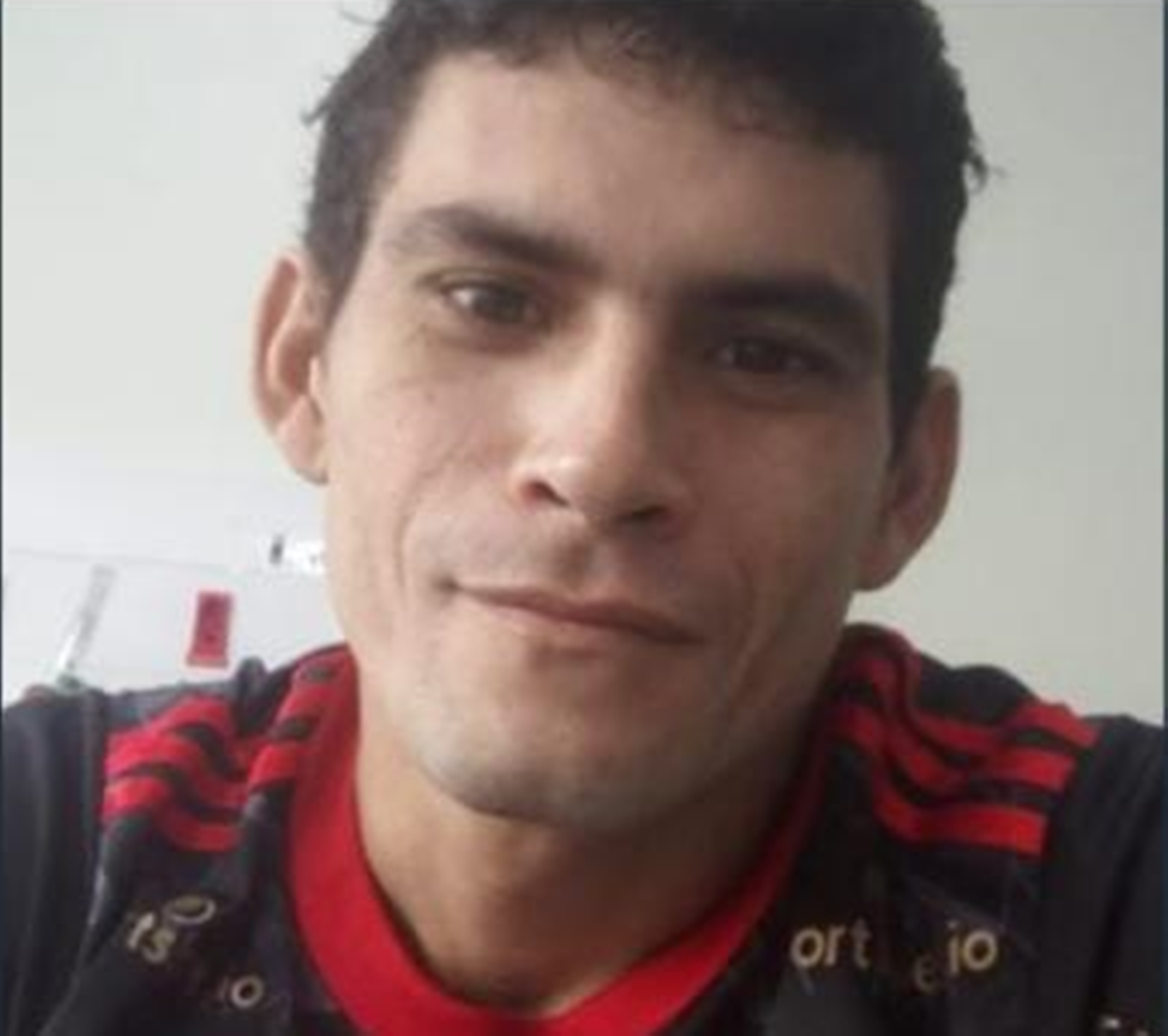 Acreano ferroado por arraia está há um mês internado com tendão exposto; família pede ajuda
