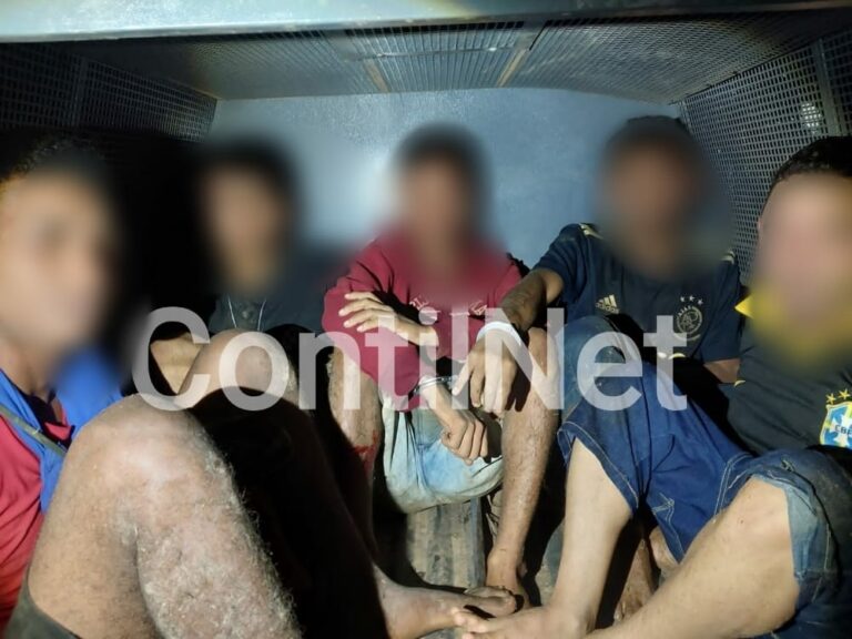 No Acre, criminosos invadem casa de policial, fazem a família refém e roubam armas e pertences