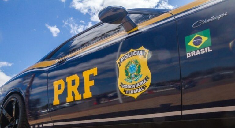 Bolsonaro autoriza nomeação de aprovados no concurso da PRF