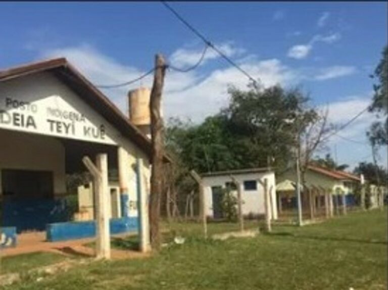 Escondido em matagal, homem ataca e mata menina de 12 anos a facadas em comunidade indígena