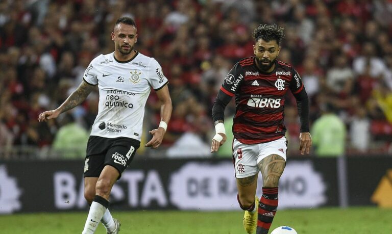 Flamengo divulga relacionados para final contra Corinthians; confira