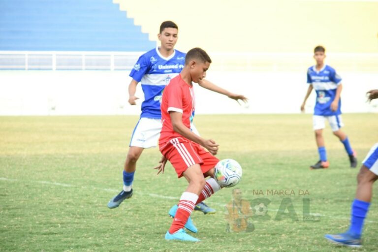 Bangu e Independência fazem duelo da “sobrevivência” pelo Sub-15