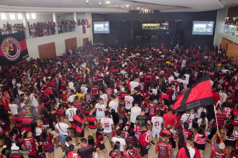 Flamenguistas comemoraram a vitória em grande estilo na Maison Borges; GALERIA DE FOTOS
