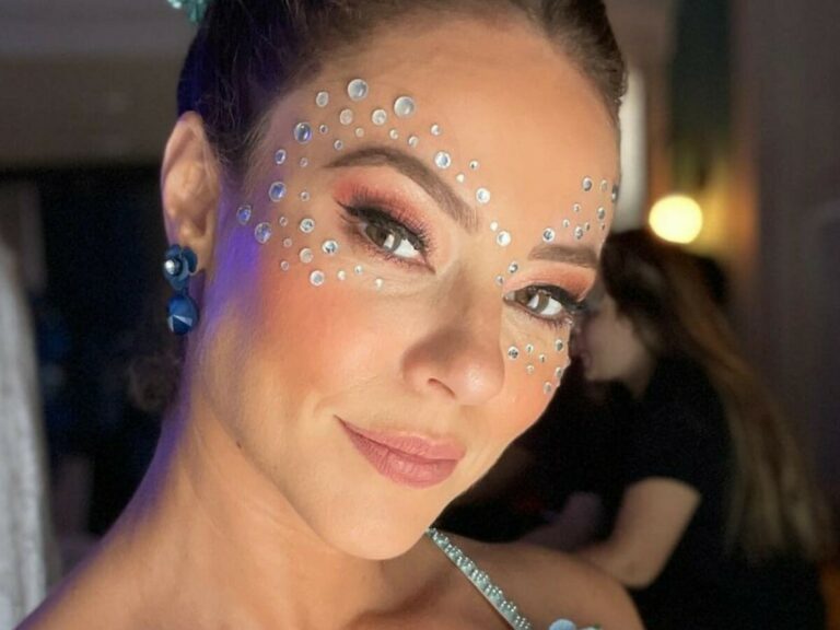 Paolla Oliveira aparece em vídeo de lingerie nude e choca: “Perfeição”