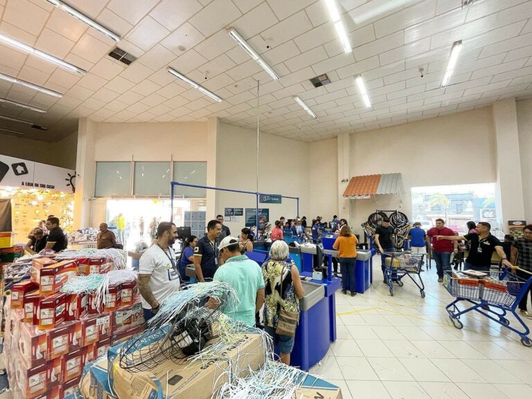 Agroboi realiza primeiro mega feirão, reúne centenas de clientes e tem sucesso em vendas