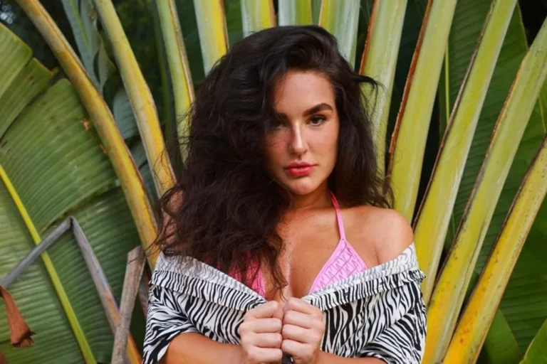 Lembra dela? Kéfera remodela o rosto. Veja quanto ela gastou